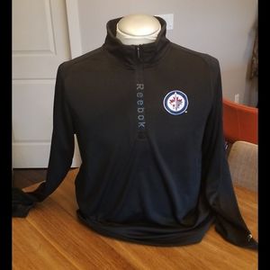 Men's athletic top